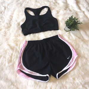 Nike Shorts Women’s Size M